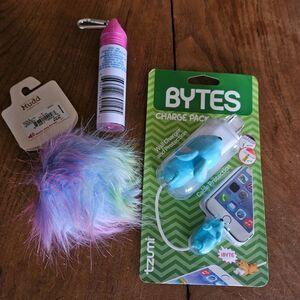 Wall Charger Cover, Fuzzy Mudd Keychain & 3.5mm Audio Cable Bundle Set